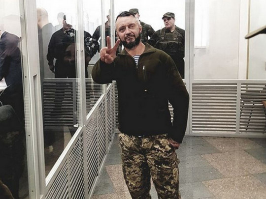Дело Шеремета: к юристу подозреваемого Антоненко внезапно пришли с обысками (фото)