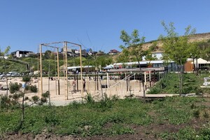 Пляж в Крыжановке: плюсы, минусы и как проходит подготовка к туристическому сезону 