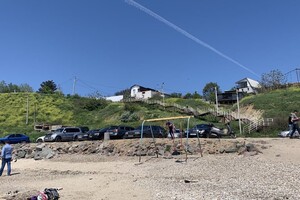 Пляж в Крыжановке: плюсы, минусы и как проходит подготовка к туристическому сезону 
