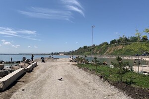 Пляж в Крыжановке: плюсы, минусы и как проходит подготовка к туристическому сезону 