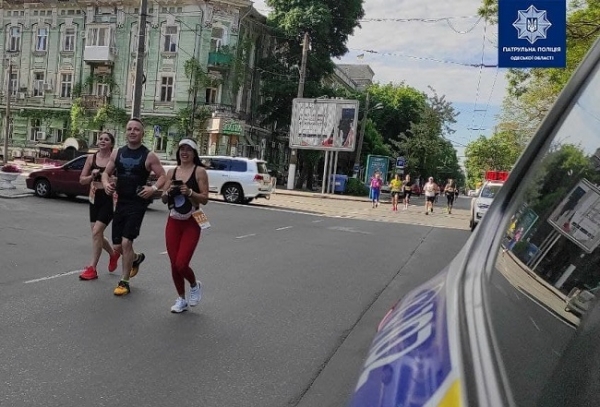 Пять пьяных водителей пытались помешать полумарафону в Одессе