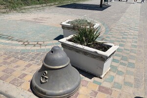 Пляж в Крыжановке: плюсы, минусы и как проходит подготовка к туристическому сезону 