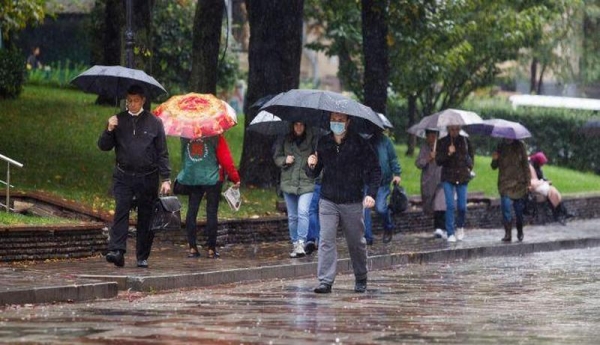Украинцам пообещали дожди и похолодание на выходных