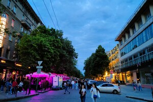 Третий день без машин: как работает пешеходная зона в центре Одессы