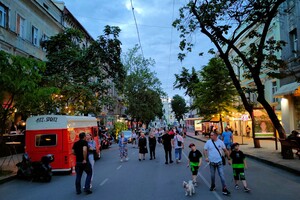 Третий день без машин: как работает пешеходная зона в центре Одессы