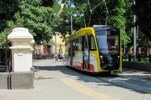 Историческое место: в Одессе после реставрации открыли Алексеевский сквер