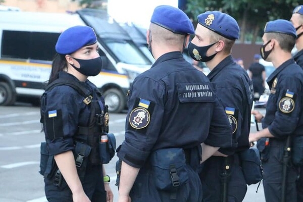 Впервые в Украине: в Одессе женщина-нацгвардеец возглавила патрулирование города  