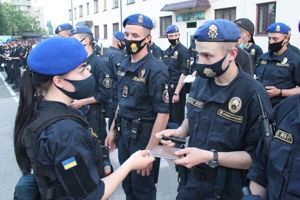 Впервые в Украине: в Одессе женщина-нацгвардеец возглавила патрулирование города  