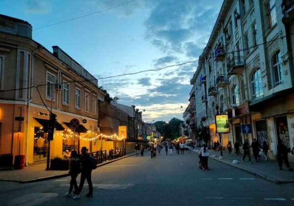 Третий день без машин: как работает пешеходная зона в центре Одессы