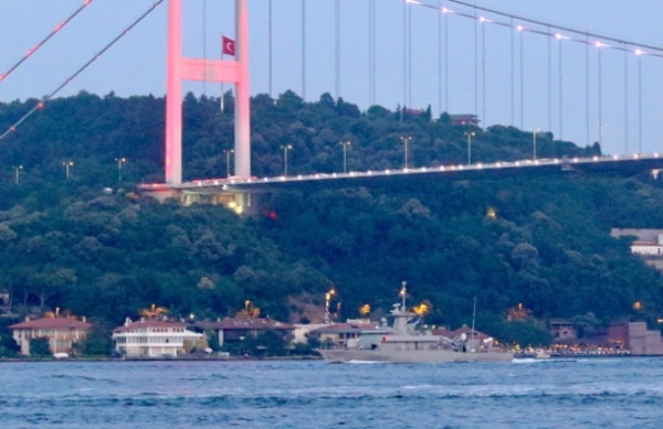 В Чёрное море зашёл натовский катер