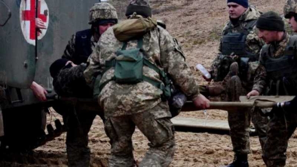 Мощный обстрел на Донбассе: пострадали 7 бойцов