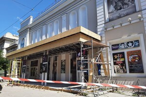 В Одессе заканчивают реставрацию Украинского театра: как он выглядит