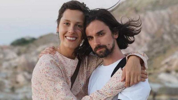 Антон Савлепов и Ирина Горбачева сыграли тайную свадьбу