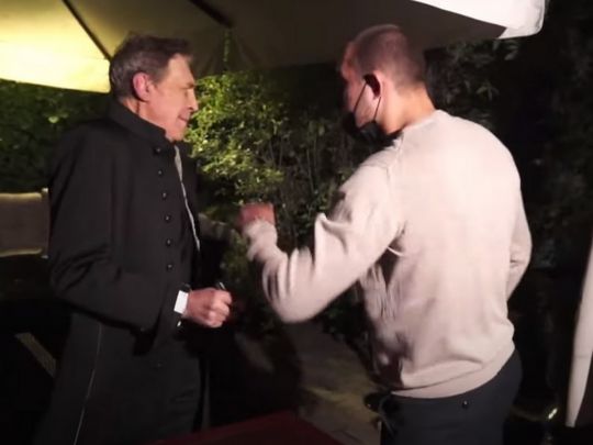 «Православний активіст» напав на відомого російського журналіста Невзорова: відео інциденту