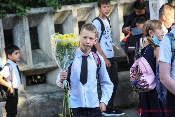 День знаний в Одессе: школьные линейки отменили, но не все 