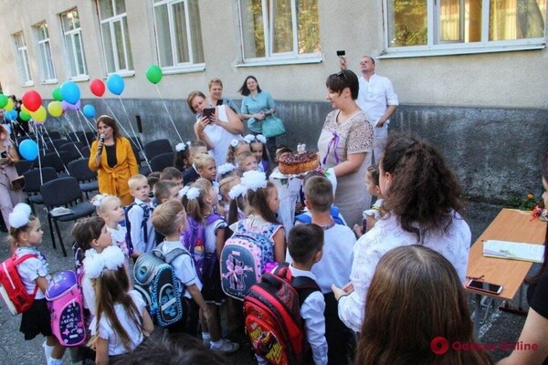 День знаний в Одессе: школьные линейки отменили, но не все 