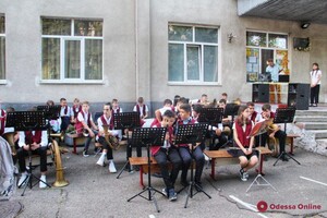 День знаний в Одессе: школьные линейки отменили, но не все 