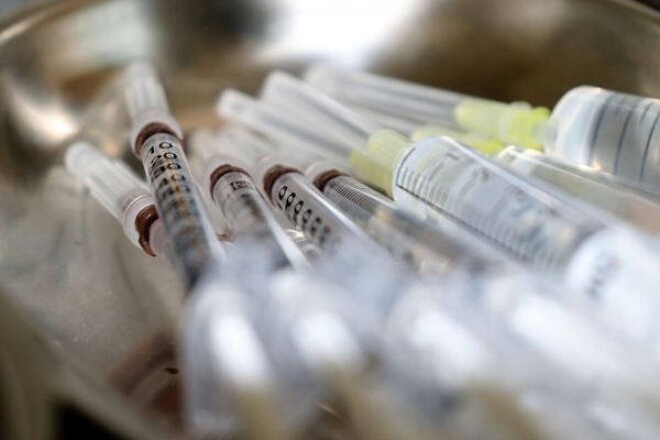 
Минздрав утвердил список профессий для обязательной Covid-вакцинации
