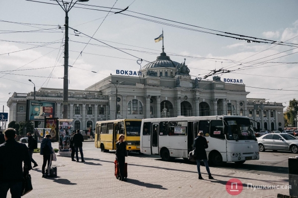 Одесса — в «красной зоне» карантина: что изменилось в жизни города. Фоторепортаж