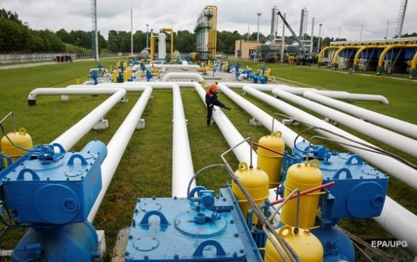 Цена на газ в Европе упала ниже 1000 долларов