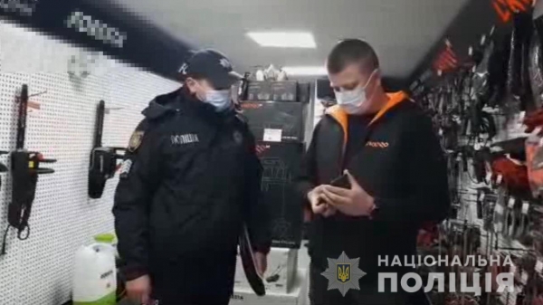 Одесские полицейские за день выписали 92 штрафа за нарушение правил карантина 