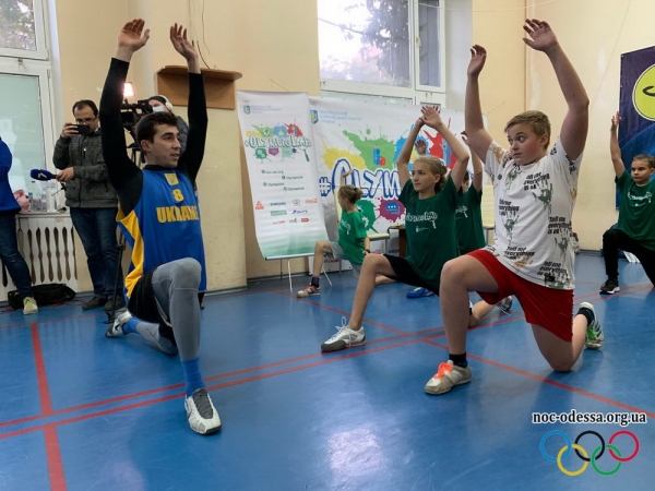 #OlympicLab. Титулованные одесские фехтовальщики встретились с юными спортсменами в рамках проекта НОК Украины
