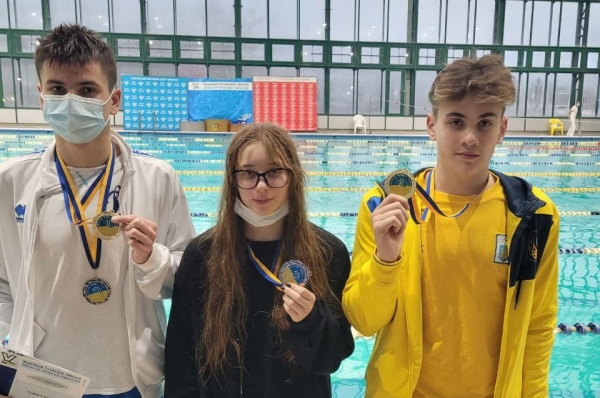 Плавание. Одесские спортсмены завоевали 13 медалей на чемпионате Украины
