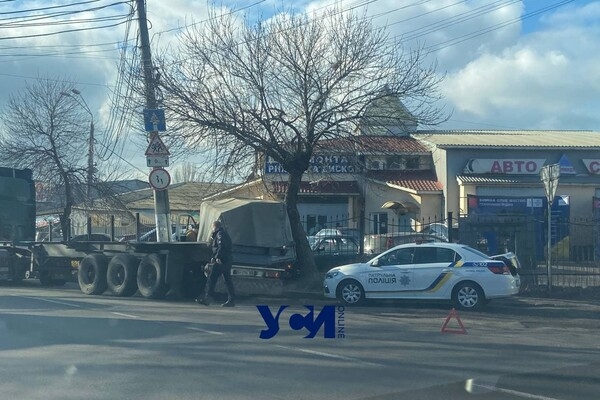 В Одессе произошло три ДТП с участием фур (видео)