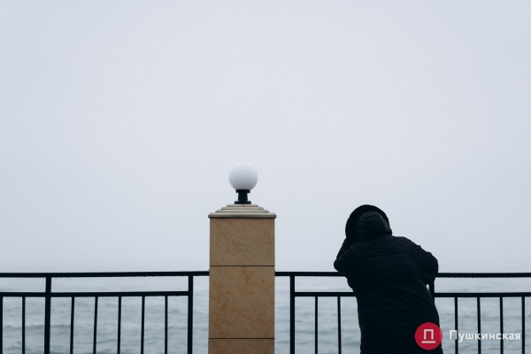 Как туман окутал Одессу: воскресный фоторепортаж