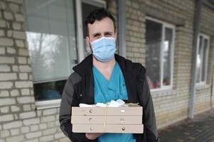 Врач из Одесской области записывает полезные видео о коронавирусе