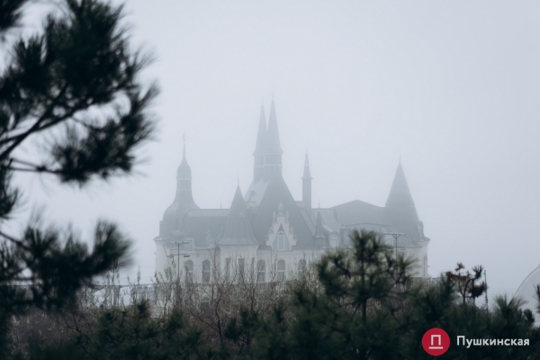 Как туман окутал Одессу: воскресный фоторепортаж