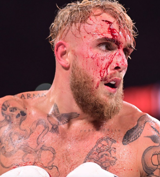 Ютубер-мільйонер Джейк Пол вирубав ексчемпіона UFC: відео вбивчого нокауту