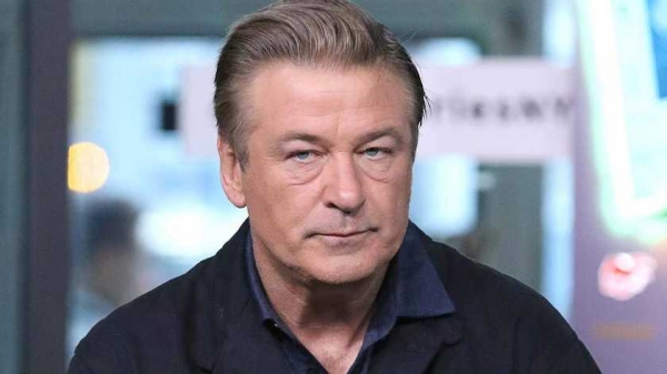 Полиция проверит телефон Алека Болдуина