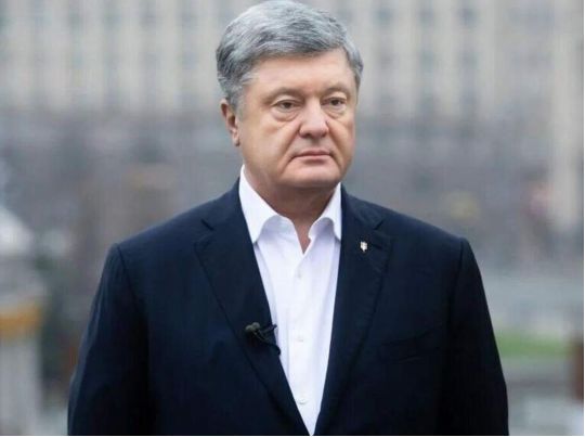 Порошенко назвав терміни свого повернення до України