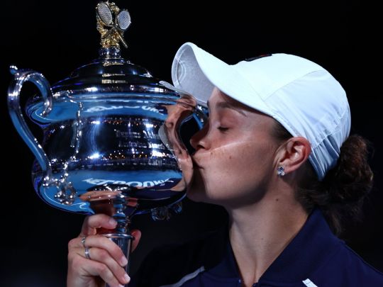 Найсильніша тенісистка світу перед весіллям блискуче виграла Australian Open: відеоогляд матчу