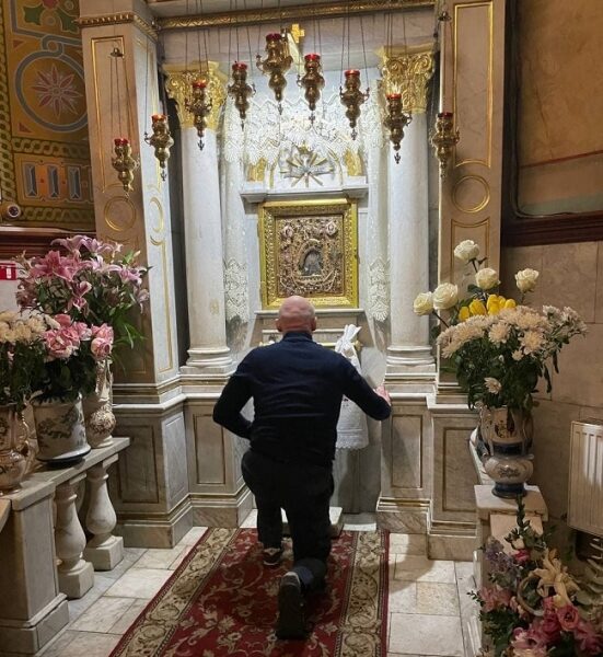 Труханов поддержал одесситов, прячущихся в соборе на Преображенской Труханов поддержал одесситов, прячущихся в соборе на Преображенской