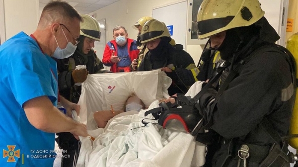 В «Интосане» загорелся томограф — из клиники эвакуировали три десятка пациентов
