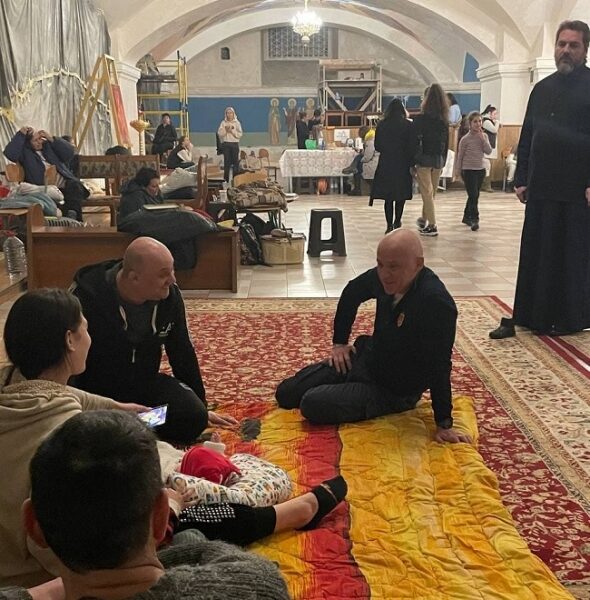 Труханов поддержал одесситов, прячущихся в соборе на Преображенской Труханов поддержал одесситов, прячущихся в соборе на Преображенской