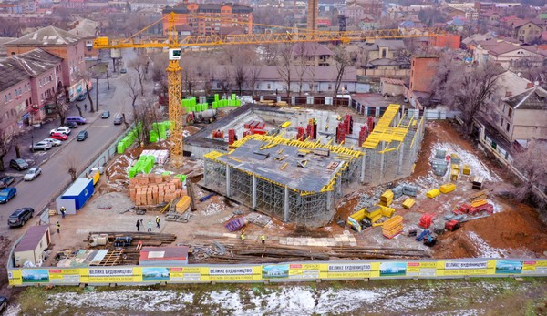 Садочки, школи та спорткомплекси — Кривий Ріг охоплений «Великим будівництвом» (фото)