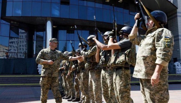 В Терробороне объяснили, будут ли резервистам платить и давать оружие домой