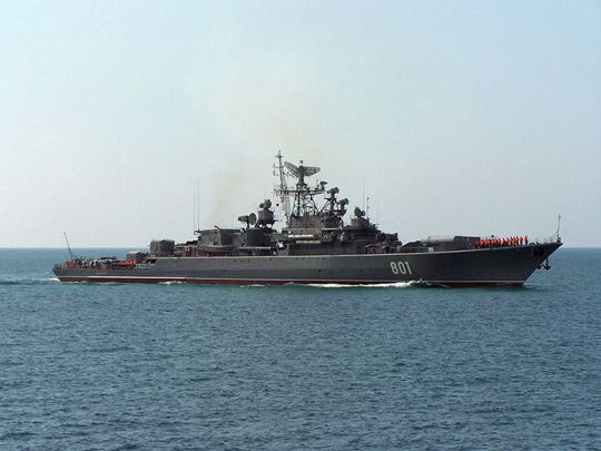 Пірати Чорного моря: кораблі РФ намагалися прикриватися цивільним судном як живим щитом