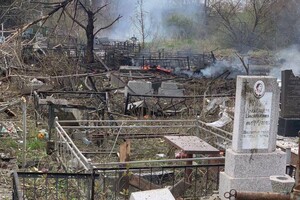 Оккупанты обстреляли кладбище в Одессе: пострадало более 1000 квадратных метров территории 