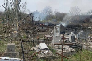 Оккупанты обстреляли кладбище в Одессе: пострадало более 1000 квадратных метров территории 