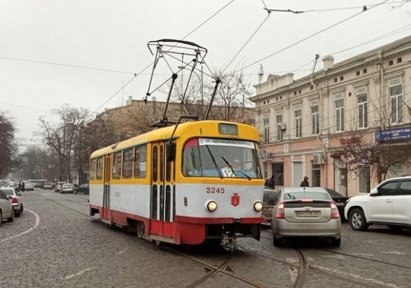 Как работает транспорт в Одессе 24 апреля