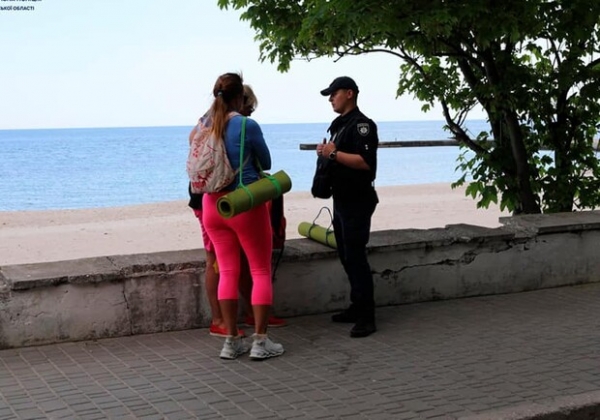 Одесские патрульные рассказали о работе за сутки: поймали агрессивного маршрутчика 