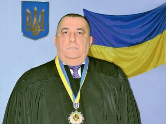 «Агітував колег присягнути на вірність рф»: прокуратура викликає на допит суддю-зрадника з Луганщини