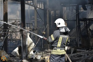 Тушили пожар после ракеты и нашли советский артснаряд: сводка одесских спасателей за сутки