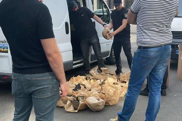 В одесском фонде цинично продавали гуманитарную помощь для ВСУ: кого задержали