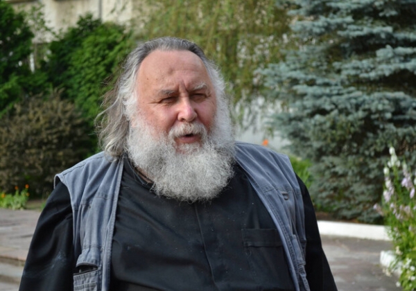 В Одессе простились со священником и основателям "Светлого дома" 