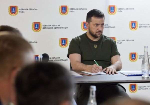 Во время визита в Одесскую область Владимир Зеленский обсудил ситуацию в регионе 